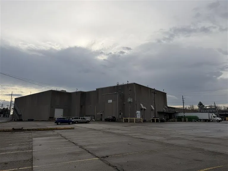 Kentucky Warehouse 1